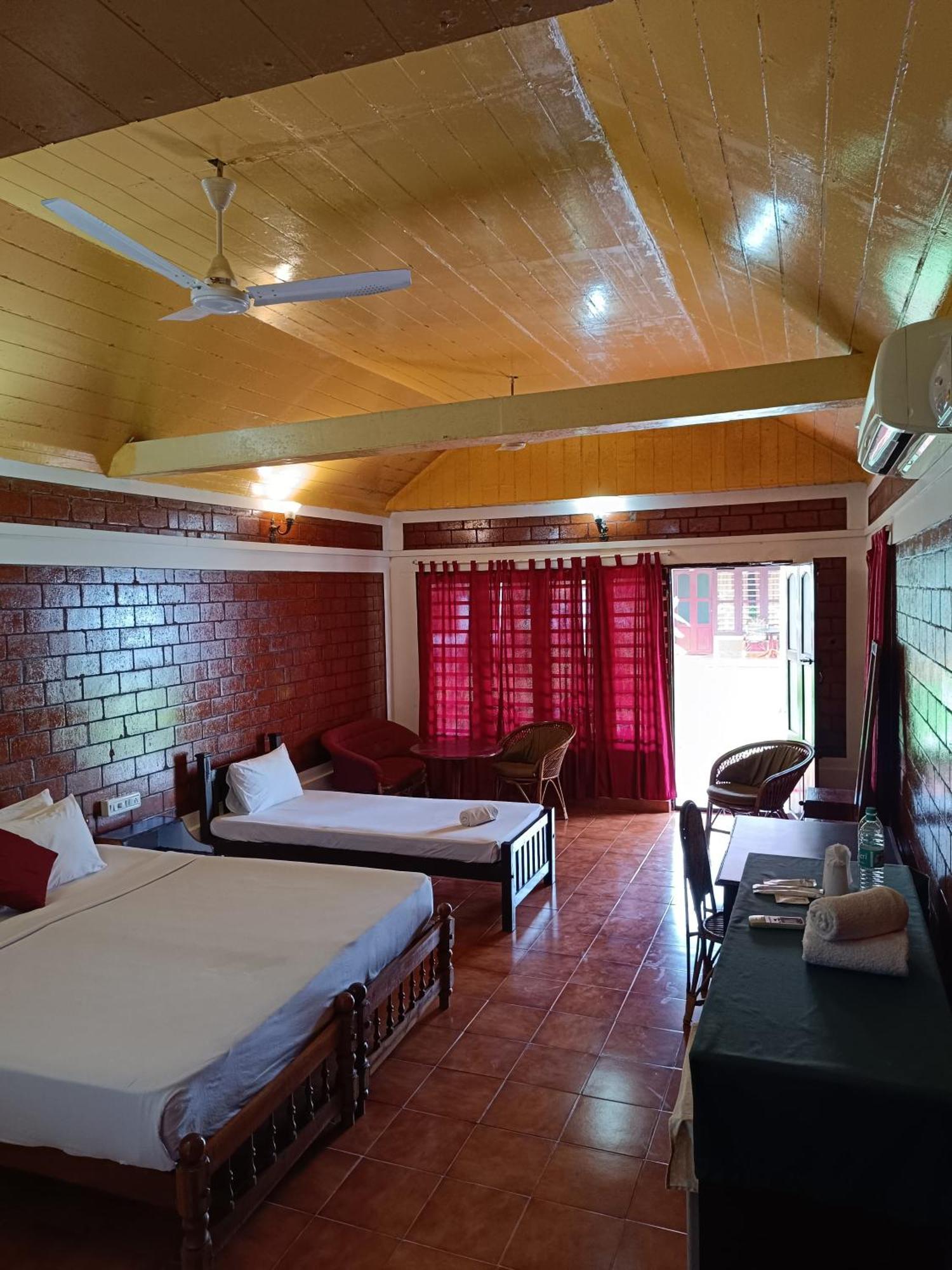 Hill View Beach Resort วาร์คาลา ภายนอก รูปภาพ